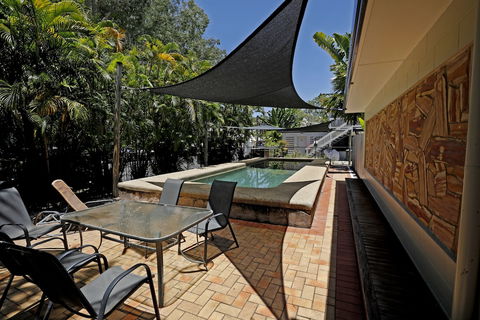 Rare Modern Unit W Private Fenced Garden Close To The Beach PC4 - Tourism TAS 2