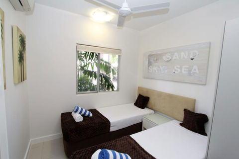 Beachside Apartment 5 - Hobart Tourism 1