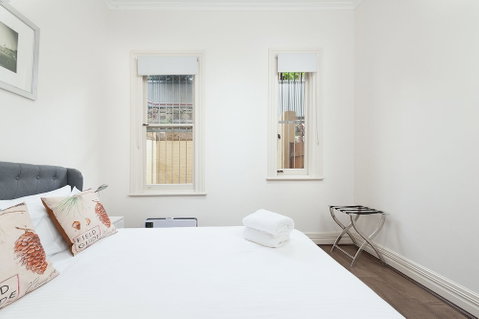 Stunning Sydney Home 3 - Tourism TAS 2