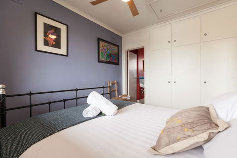 ELEANOR, 1BDR Fitzroy North Apartment - Tourism TAS 0