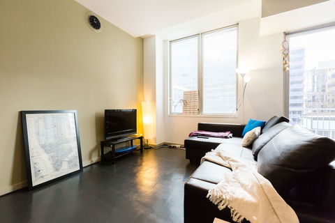 MEGAN, 2BDR Melbourne Apartment - Tourism TAS 3