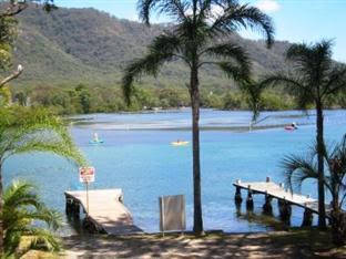 Aspire Pelican H2O North Haven - Tourism TAS 1