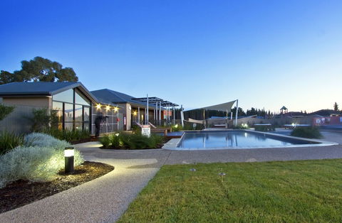 Wyndham Vacation Resorts Seven Mile Beach - Hobart Tourism 6