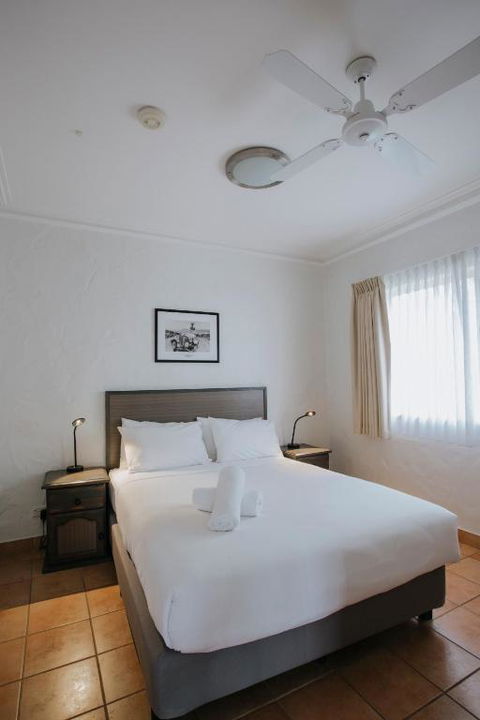 Canal Rocks Beachfront Apartments - Tourism TAS 5