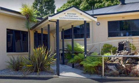 Beachway Motel & Restaurant - Hobart Tourism 0