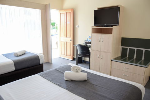 Beachway Motel & Restaurant - Hobart Tourism 4