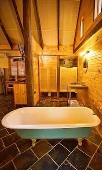 Rainforest Ranch - Tourism TAS 6
