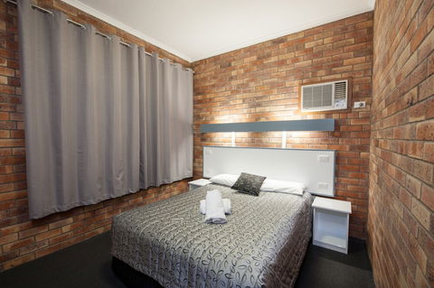 Allan Cunningham Motel - Tourism TAS 5