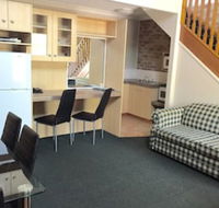 Country Gardens Motor Inn Toowoomba - Hobart Tourism