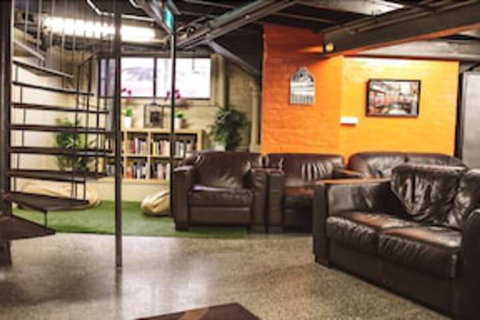 Mad Monkey Backpackers Bayswater - Tourism TAS 2