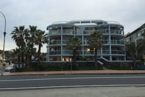 Manly Surfside Holiday Apartments - Hobart Tourism 0