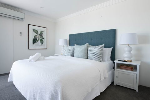 Manly Surfside Holiday Apartments - Hobart Tourism 4