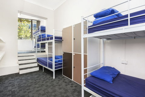 Hump Backpackers - Tourism TAS 5