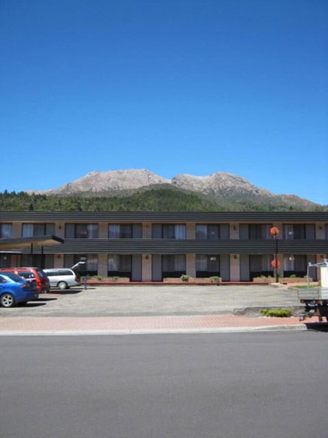 Queenstown Motor Lodge - Tourism TAS 4