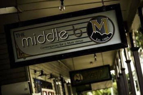 The Middle Pub - Tourism TAS 4