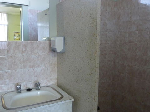 Grand Central Motel - Tourism TAS 3