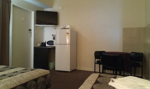 Avalon Motel - Tourism TAS 1