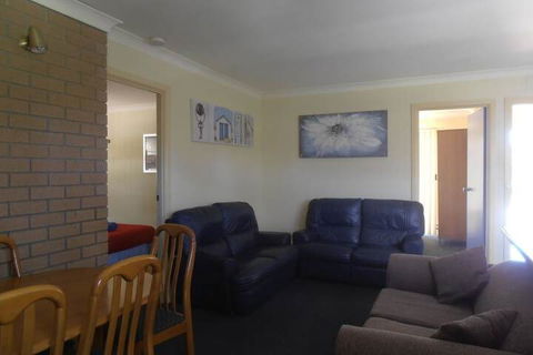 Top Of The Lake Units - Tourism TAS 5