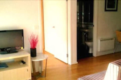 Ozstays Katz Apartments - Tourism TAS 4