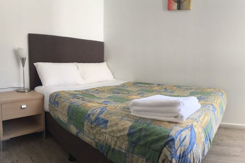 Ozstays Katz Apartments - Tourism TAS 6