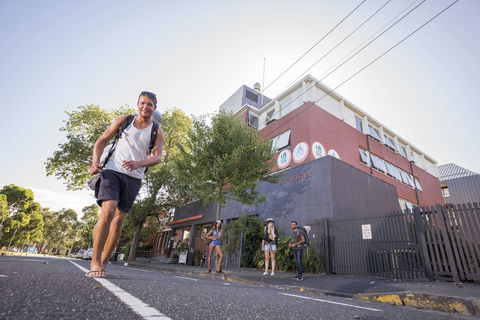 Melbourne Metro YHA - Hostel - Tourism TAS 1