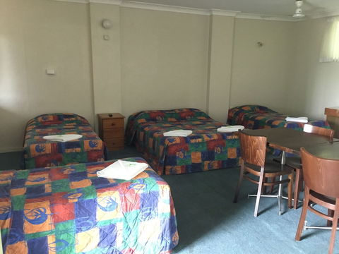 Kooyong Hotel - Hobart Tourism 2