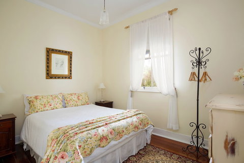 Hills Havens Cottages - Hobart Tourism 6