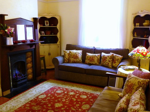 Hills Havens Cottages - Hobart Tourism 3