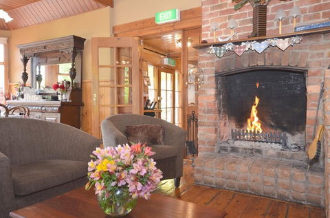 Central Springs Inn - Tourism TAS 2