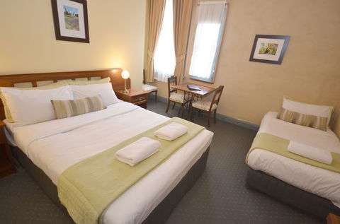 Central Springs Inn - Tourism TAS 4