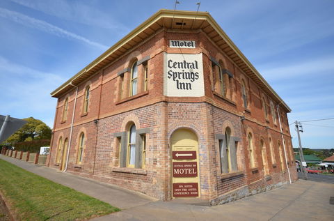 Central Springs Inn - Tourism TAS 0