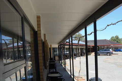 Civic Motor Inn - Hobart Tourism 7