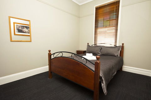 Peden's Hotel - Tourism TAS 2