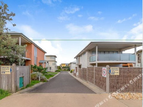 Fabulous Townhouse At The Famous Smiths Beach - Hobart Tourism 4