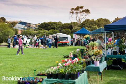 All Seasons Port Elliot Holiday House - Tourism TAS 6