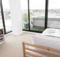 Modern 2 Bedroom Apartment in Melbournes Northcote - Tourism TAS