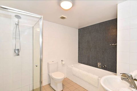 Sorrento Apartment 202 - Hobart Tourism 0
