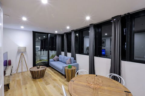 Unil Apartments Glenwaverley - Tourism TAS 3