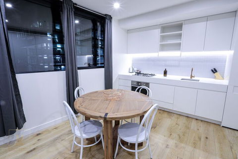 Unil Apartments Glenwaverley - Tourism TAS 7