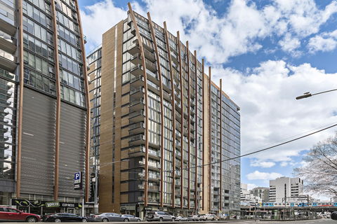 RIVER, 1BDR Melbourne Apartment - Tourism TAS 1