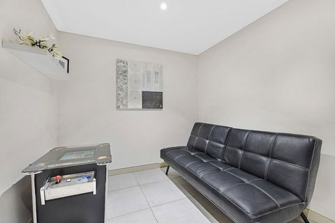 Coast Luxury Apartment 21 - Hobart Tourism 6