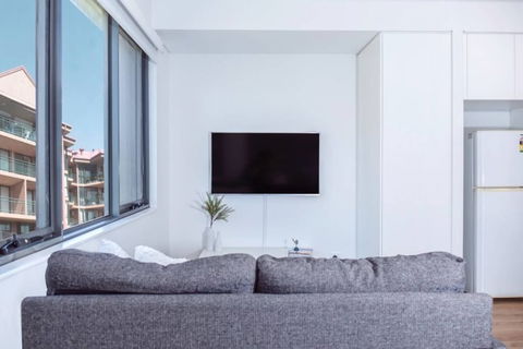 E06-darling Harbour Studio - Tourism TAS 1