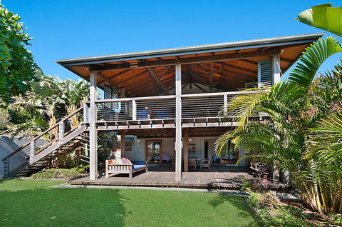 A PERFECT STAY - The Hawk At Wategos - Tourism TAS 1