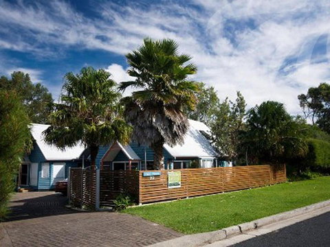 Affordable Twin Peaks 2 - Tourism TAS 3