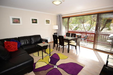 Mowamba D1 - Hobart Tourism 2