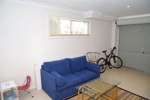 Beach Club 2 5 Gowing Street - Hobart Tourism 1