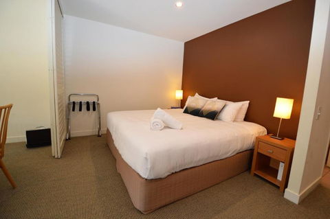 Squatters 1 - Hobart Tourism 6