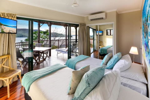 NEWLY BEAUTFULLY RENOVATED 16 The Casuarina 3 Bedroom House With 180 Degree Ocean Views - Tourism TAS 3