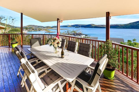 NEWLY BEAUTFULLY RENOVATED 16 The Casuarina 3 Bedroom House With 180 Degree Ocean Views - Tourism TAS 2