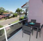 4 Frangipani 30 Leonard Avenue spacious townhouse - Tourism TAS